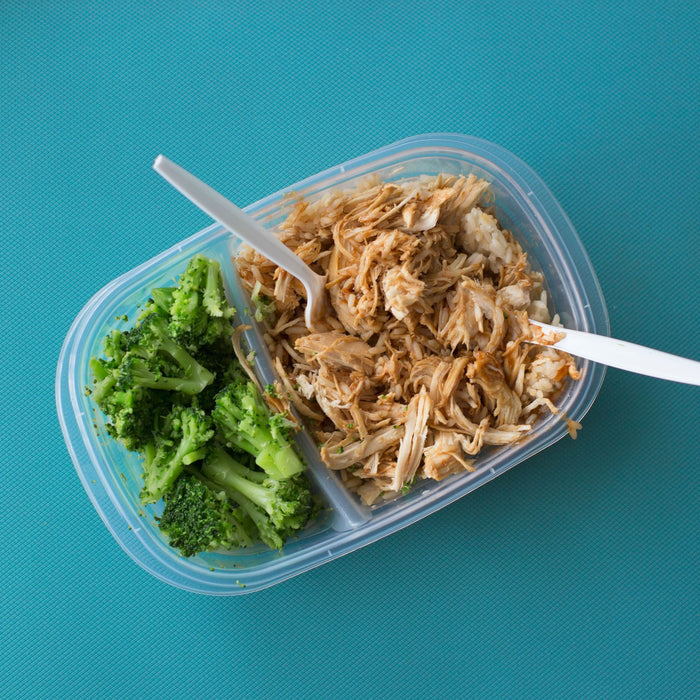 Warum du Essen nicht in Plastik erhitzen solltest
